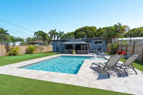 Parkside House | Wileys Paradise Three Bedroom Two Bath plus Office and Heated Pool