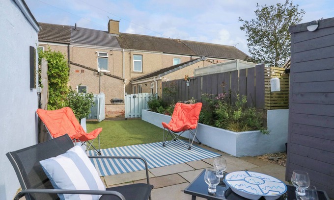 Haverigg Cottage | WILLOW COTTAGE, pet friendly, country holiday cottage in Haverigg