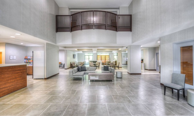 Paw Creek Hotel | Wingate by Wyndham Charlotte Airport I-85/I-485