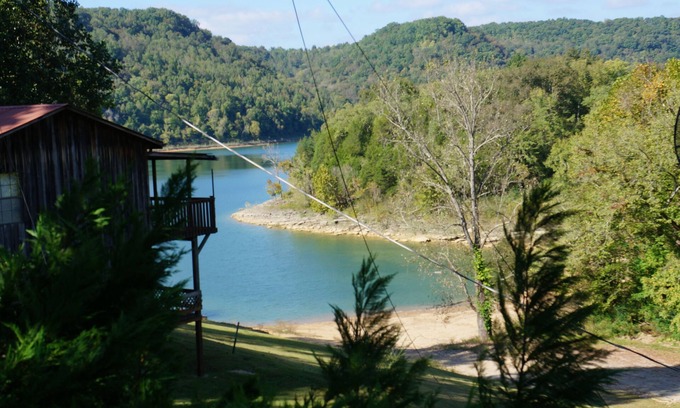 Baxter Cabin | Wishbone Willie's Center Hill Lake House