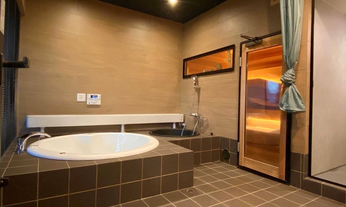 Miyota House | With fullscale sauna Honors Hill 23 K13 Pet/Kitasakugun Nagano