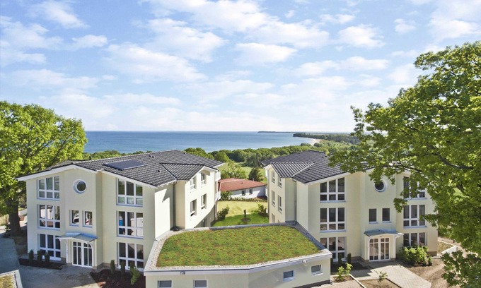 Gohren Apartment | With sea view and balcony, use of swimming pool and sauna - Sea view apartment 66