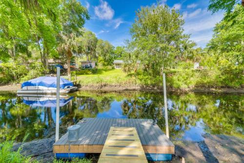 Crystal River Apartment | Withlacoochee River Rental with Dock Access!