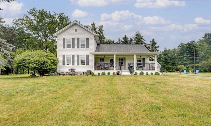 Westler Lake House | Wolcottville Farmhouse: 18 Mi to Shipshewana
