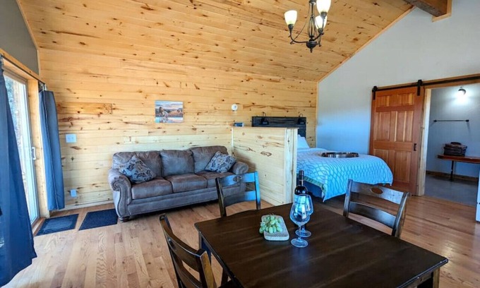 La Sal Cabin | Wolf Springs Ranch, Cabin 4