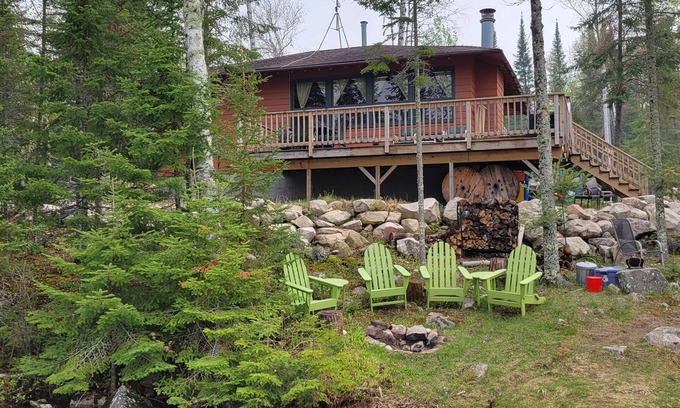 Cook Cabin | Wolfe's Den: Lakefront 3-bedroom Cabin On Wakemup Narrows Lake Vermilion MN