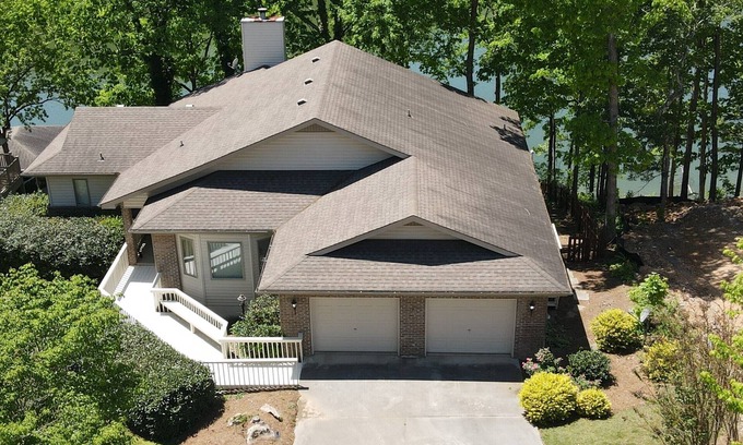 Tellico Village House | Wonderful home with dock on Tellico Lake