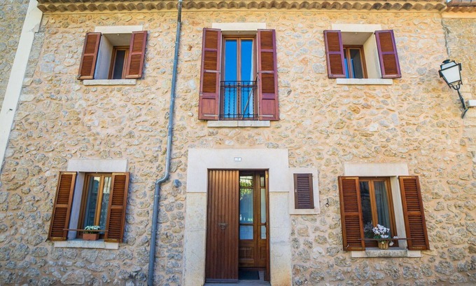 Mancor de la Vall House | Wonderful private villa for 8 people with A/C, hot tub, WIFI, TV and patio