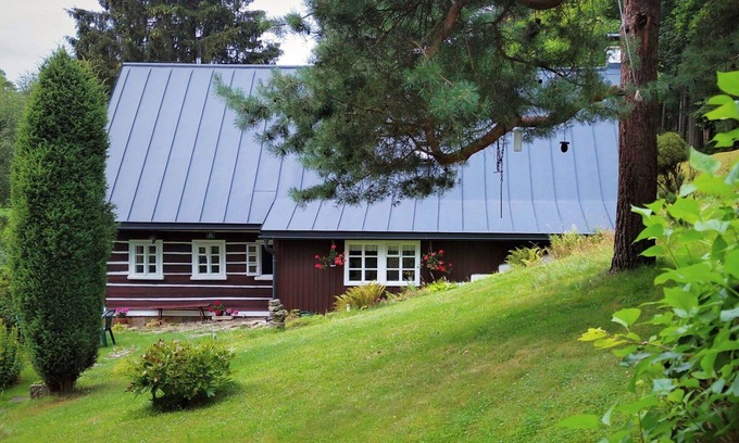 Zdonov Villa | Wonderful private villa for 5 guests with TV, pets allowed and panoramic view