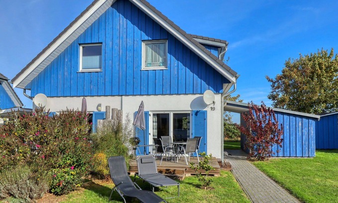 Altefaehr House | Wonderful villa for 4 people with WIFI, TV, terrace and pets allowed