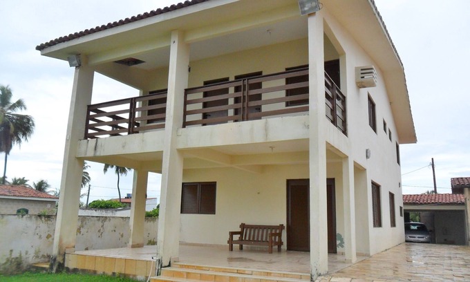 Pitimbu House | Wonderful waterfront home with pool, 5 furnished suites and barbecue.