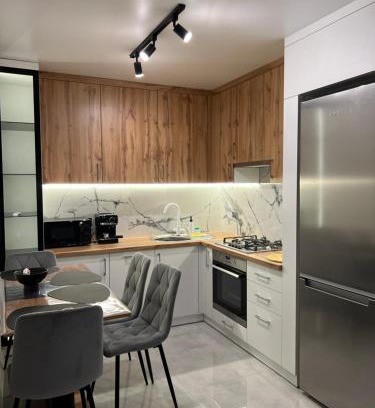 Ternopil Apartment | Wood Нова затишна 2-кімнатна квартира