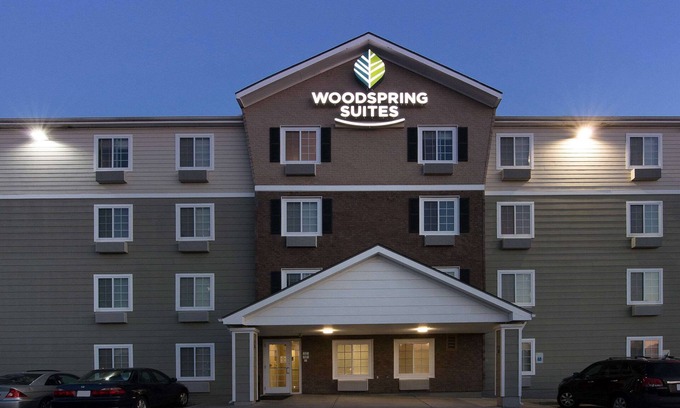 Mission Hotel | WoodSpring Suites Kansas City Mission
