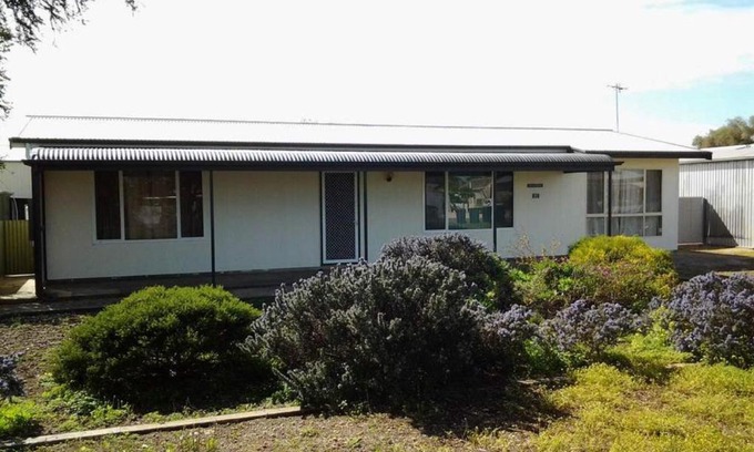 Dalrymple House | Wool Bay Retreat - quiet location!