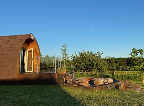 Low Catton Ski Chalet | Worm Dale- Bugthorpe Grange Glamping