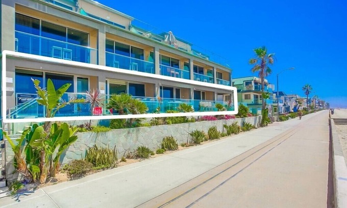 Mission Beach House | WOW! 5 Ocean Front Townhomes * Entire 1st Level