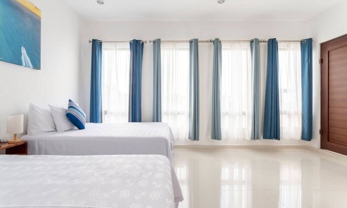 Cancun House | Wow! Gated House/WiFi/5 rooms/12 pax/Pool Private