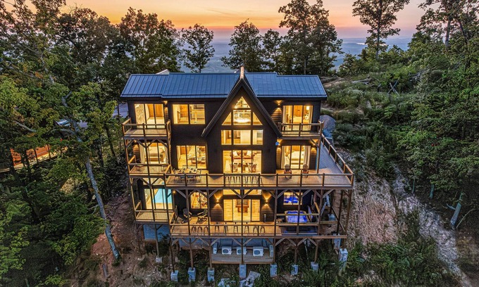 Sevierville Cabin | Wow Wow Wow a must stay cabin!