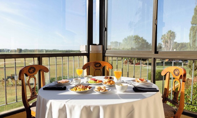 Lujan Hotel | Wyndham Garden Luján