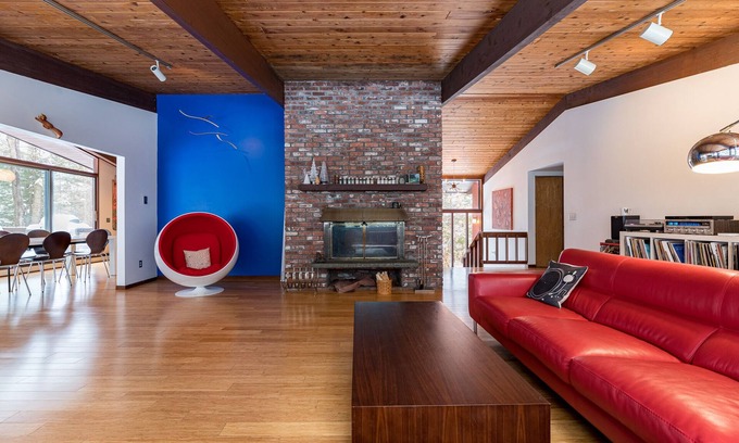 Grantham House | Xanadu - Modern House Perfect for Group Getaways