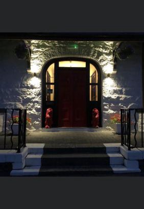 Tyn-y-Groes Bed & Breakfast | Y Llew Coch