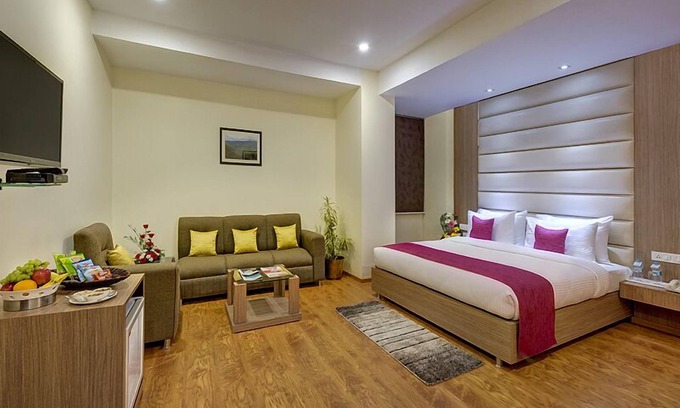 Sualkuchi Resort | Yaarnest