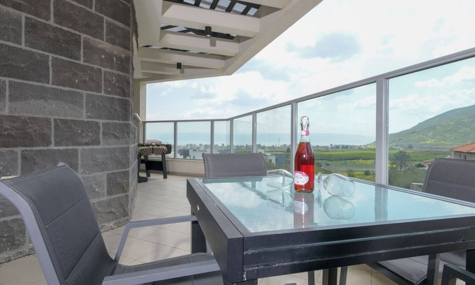 Migdal Villa | YalaRent Villa lumièra with Private Pool