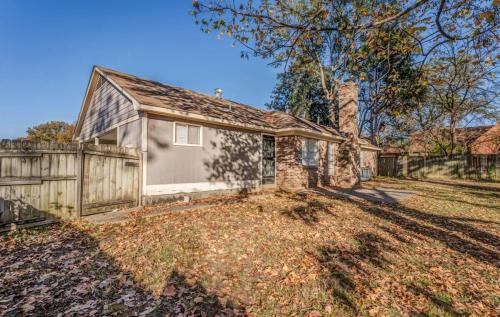 Ellendale House | Yale Gather Hideaway