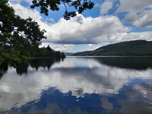 Flookburgh House | Ye Old'e Man - Sleeps 6 & Pet Friendly