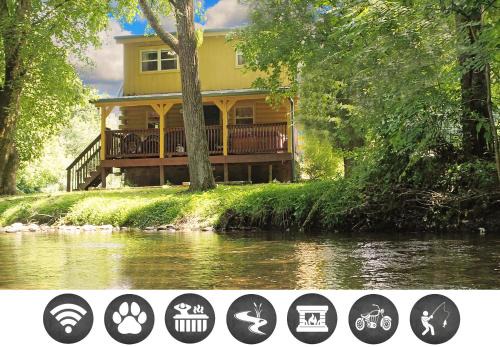 Newport House | Yellow Cabin on the River cabin