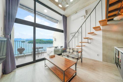 Dolsan-eup House | Yeosu Bokja Pension