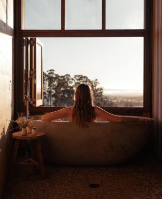 Canobolas Villa | Yonder Studio at Basalt Luxury Accommodation