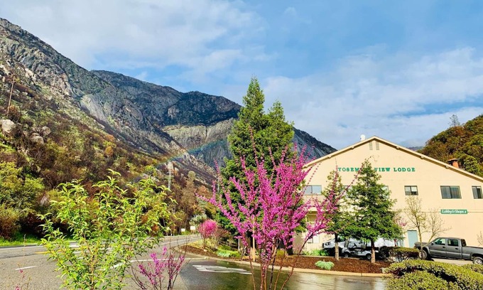 El Portal Hotel | Yosemite View Lodge