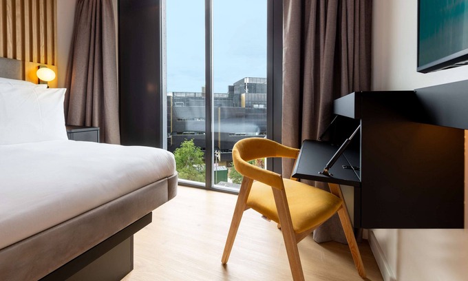 Stratford and New Town Hotel | YOTELPAD London Stratford