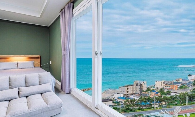 Yeongdeok House | Young Pension