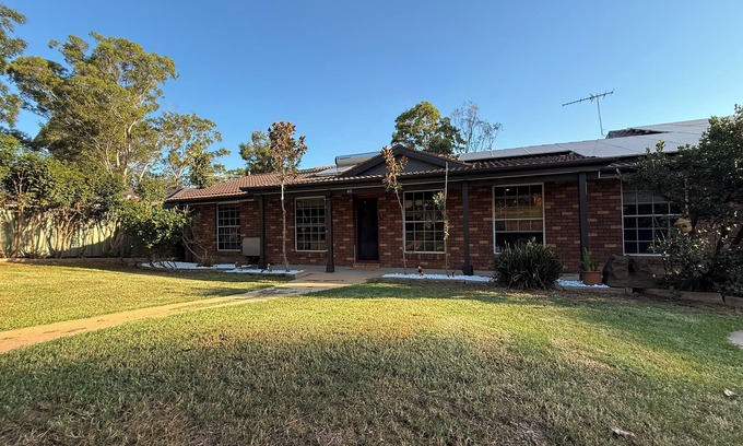 Cranebrook House | Your Beautiful Family's Oasis.