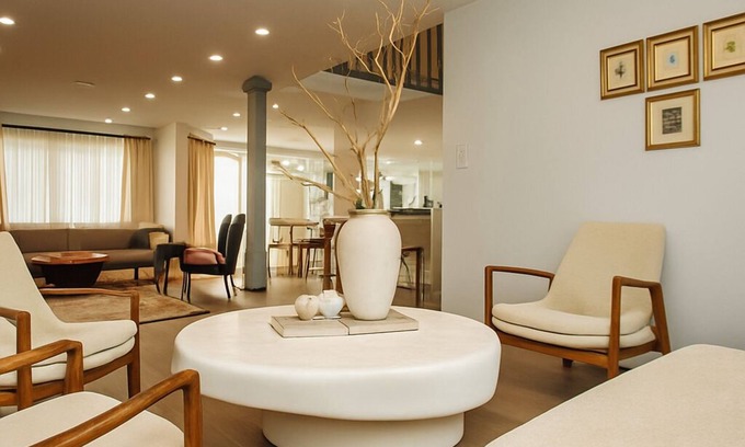 Aurora House | Your Dream Stay– Luxury Duplex 3BR Detached House in Prime Location
