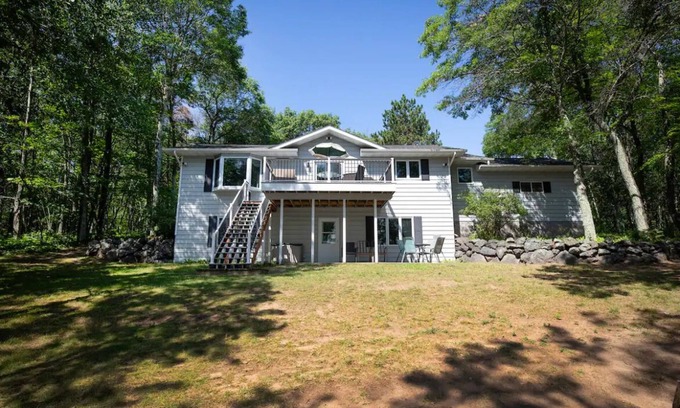 Spooner House | Your Great Escape Lake Home- Pet Friendly with Lake Access! Sleeps 10!