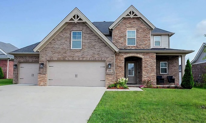 Newburgh House | Your home away from home.