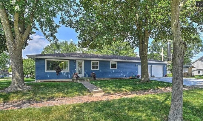 Macon House | Your home away from home! Stay as if you had never left in this small town home!