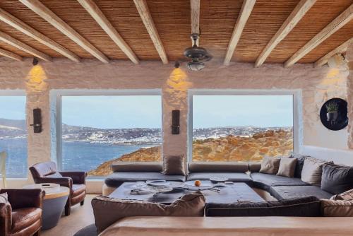 Kanalia Villa | Your Mykonos x Whitelist