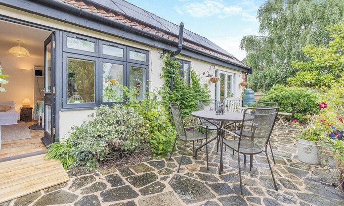 East Dereham Cottage | Your perfect retreat where luxury meets nature.