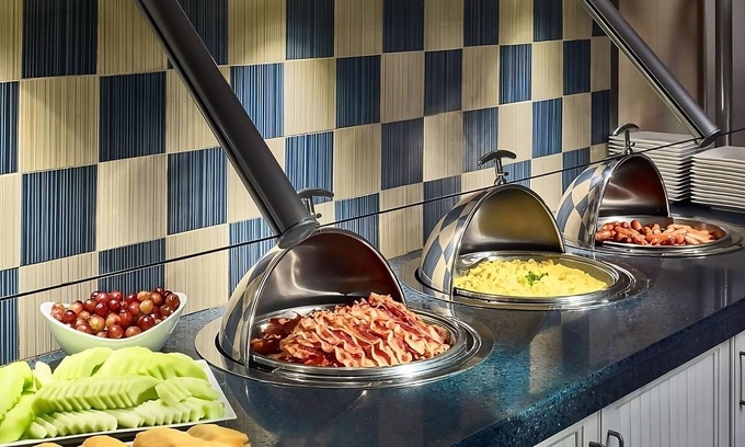 Gwinnett Place Resort | Your Relaxing Getaway Awaits! 3 Spacious units. Near Gwinnett Place Mall