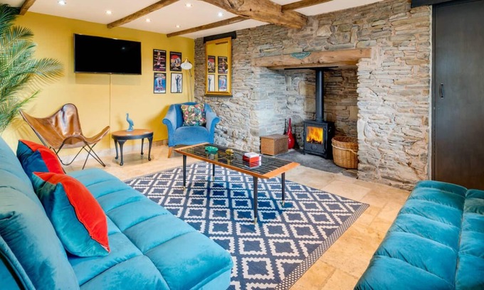 Rhayader House | Yr Alarch in the beautiful Rhayader
