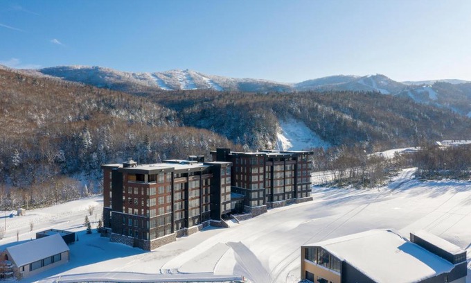 Akaigawa Apartment | Yu Kiroro, Ski-in Ski-out Luxury Residences