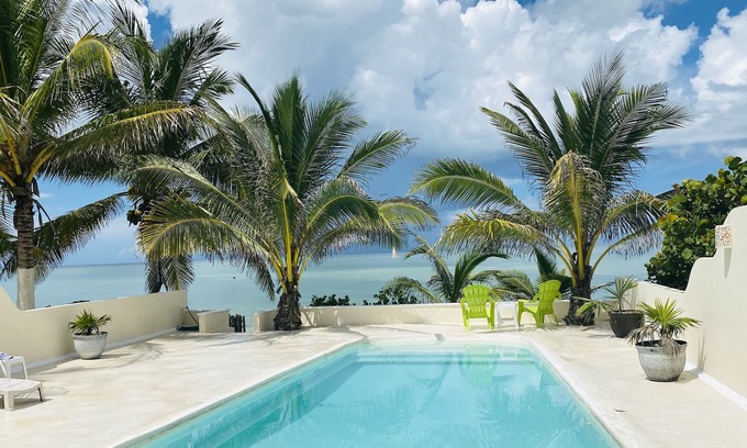 San Benito House | Z'Uno, the Perfect Little Beach House on Gulf with Pool in Playa San Benito
