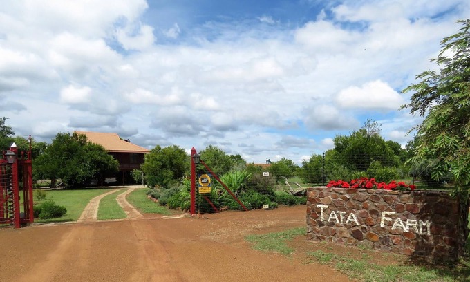 Hammanskraal Villa | Tata Farm Lodge