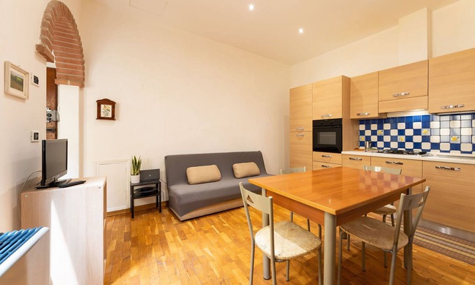 San Lorenzo Apartment | Zannoni 4 - One Bedroom Apartment, Sleeps 2