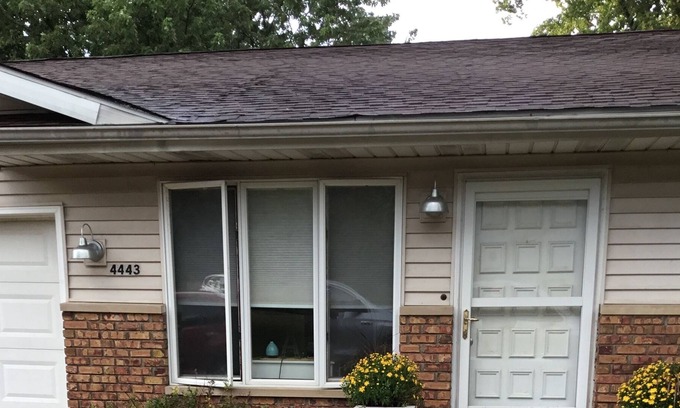 Riverside Apartment | Zee’s Hideaway 2- 4433