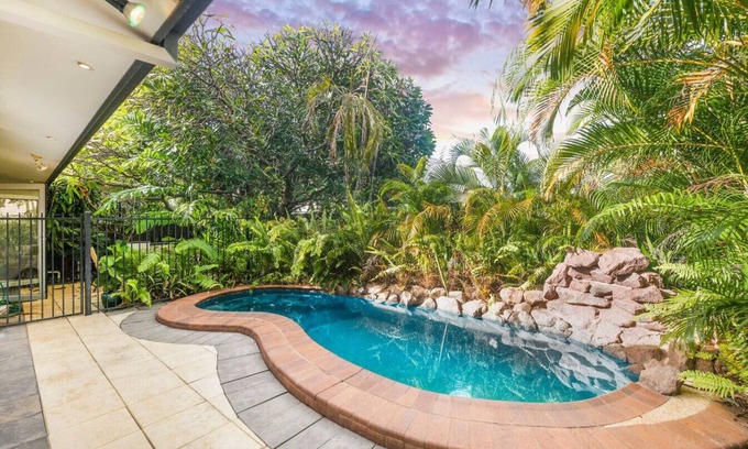 Larrakeyah Apartment | Zen Treetops: Private Pool ~ Outdoor Dining